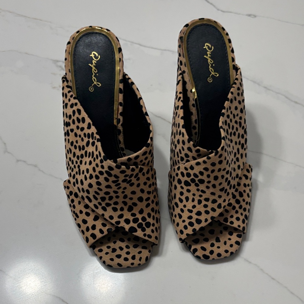 Qupid Tan and Black Spotted Open-Toe Mules